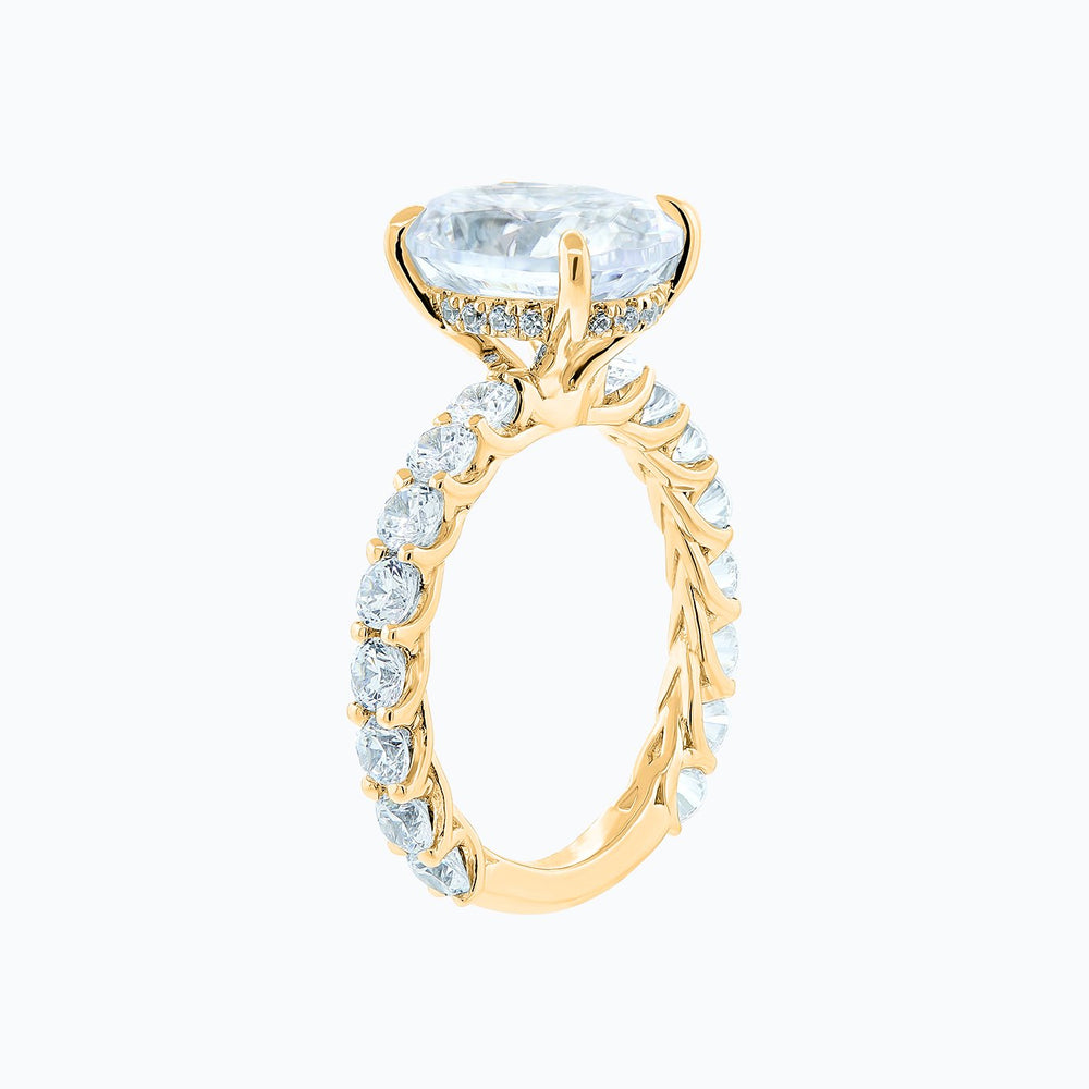 
          
          Load image into Gallery viewer, Hanna Oval Pave Diamonds Ring 18K Yellow Gold
          
          