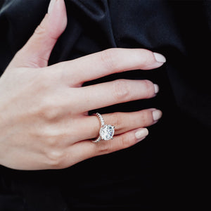 
          
          Load image into Gallery viewer, Amalia Lab Created Diamond Round Pave Diamonds Platinum Ring
          
          